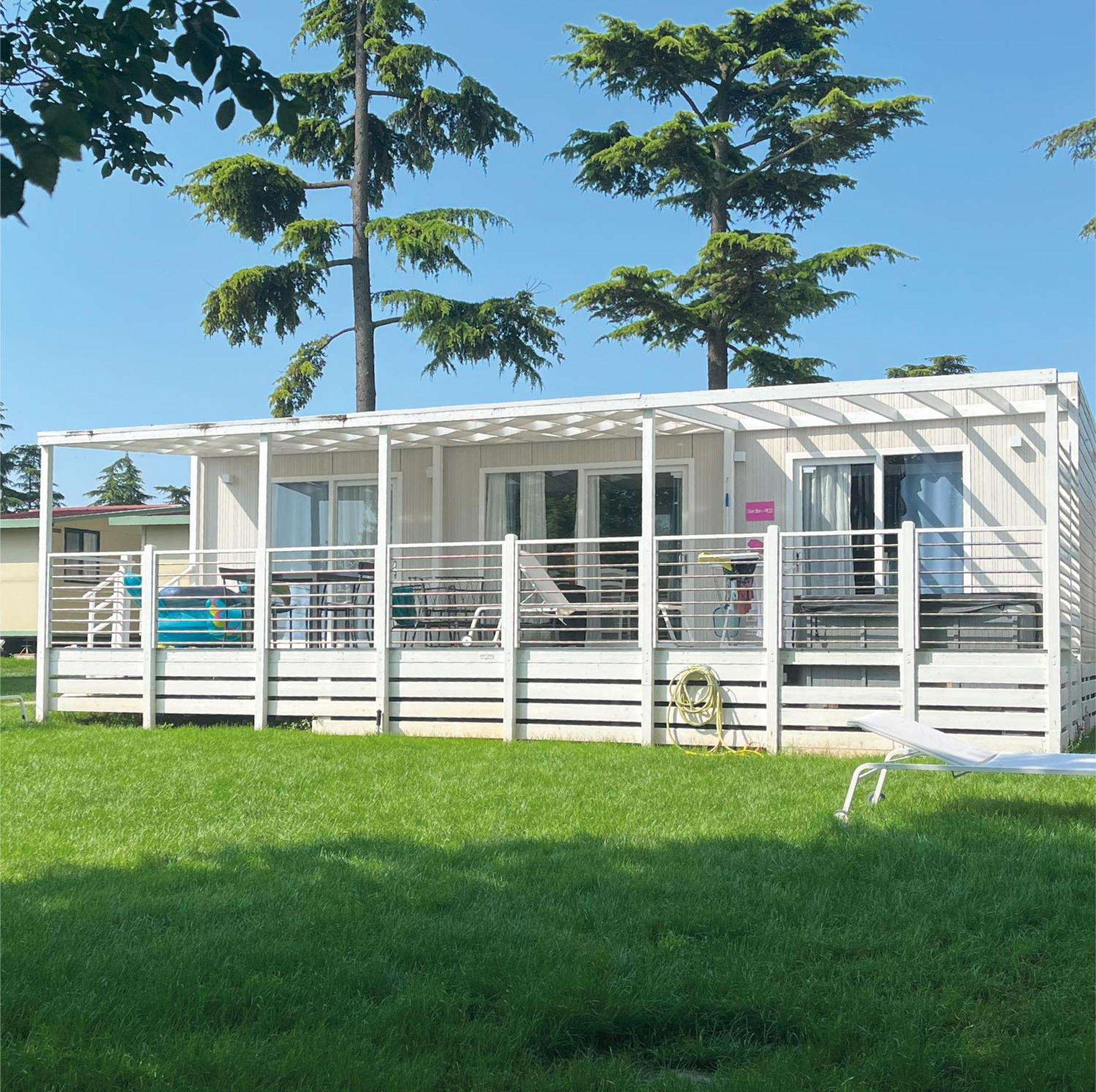 San Benedetto Camping Relais Peschiera del Garda Exterior photo