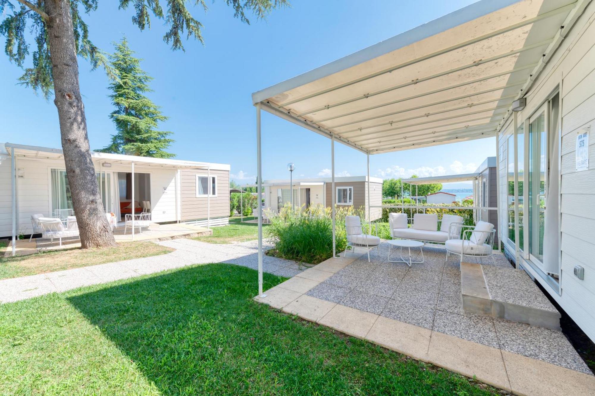 San Benedetto Camping Relais Peschiera del Garda Exterior photo
